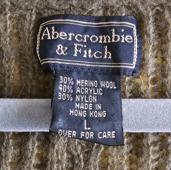 Sweater - Picture 3 of 4